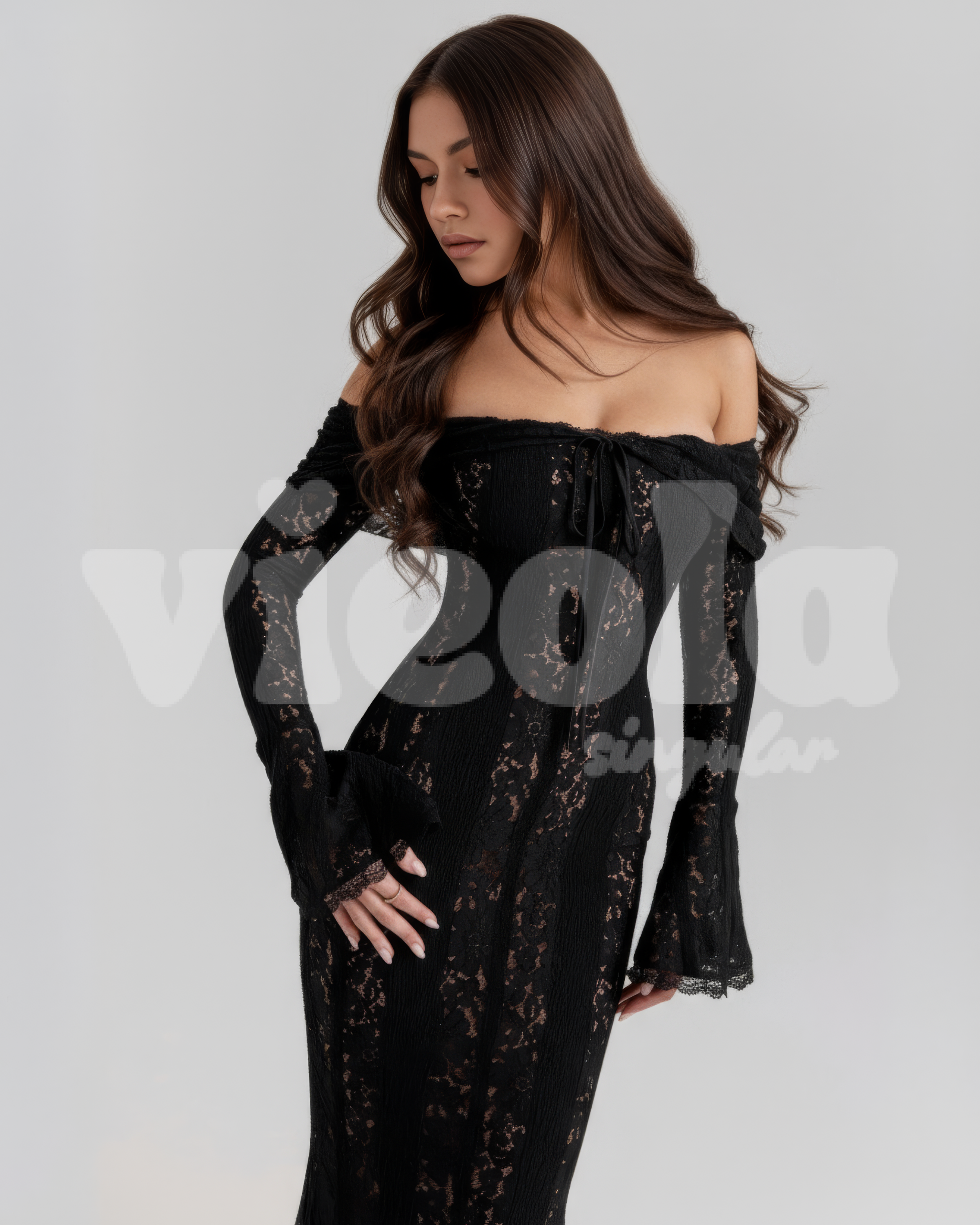 Alessandra Siyah / XS